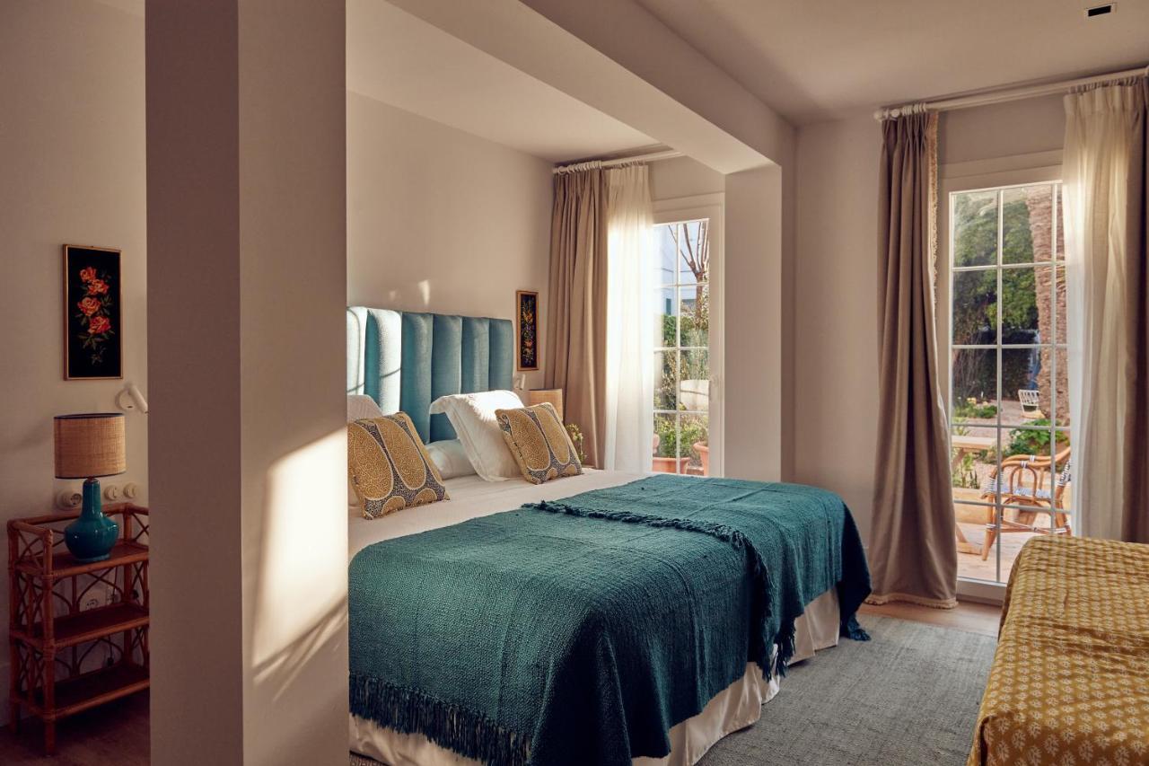 Cristine Bedfor Mahon Hotel Exterior photo